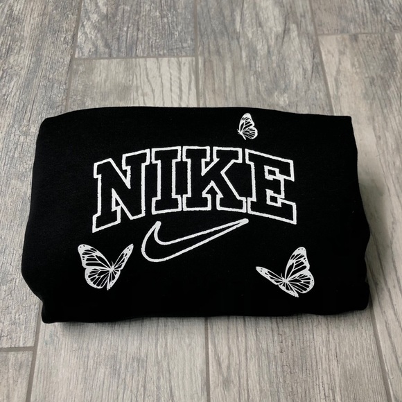 Tops - BUTTERFLY Sweatshirt